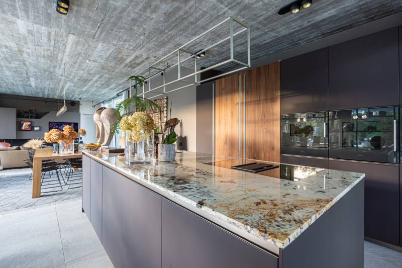 Maison plain-pied en béton brut à Caudéran – Hybre Architecte