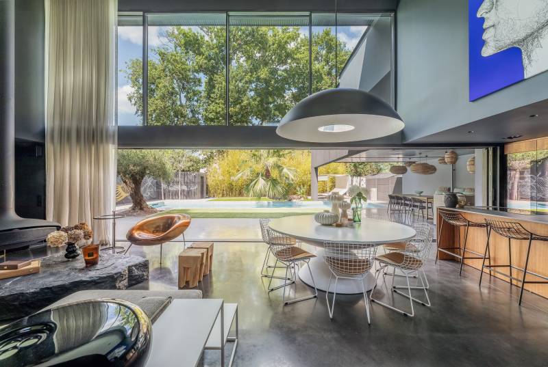 Villa contemporaine avec jardin et piscine au cœur de Bordeaux