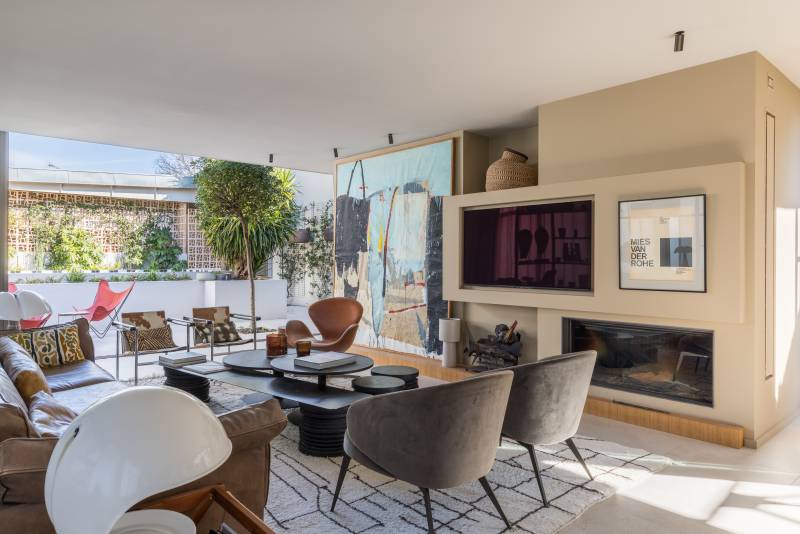 Réhabilitation contemporaine d’un ancien atelier transformé en maison à Bordeaux